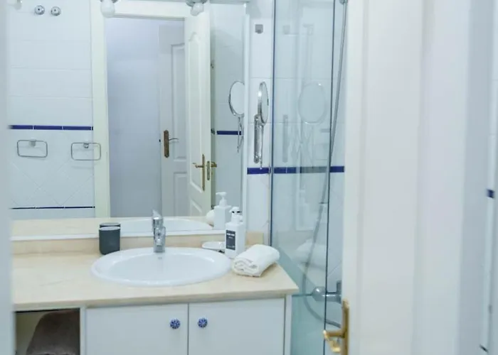 Seadreams Mijas 푸엔히롤라