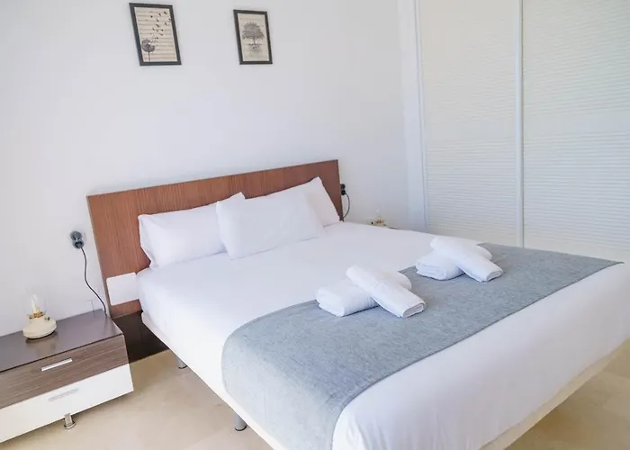 Seadreams Mijas * 푸엔히롤라